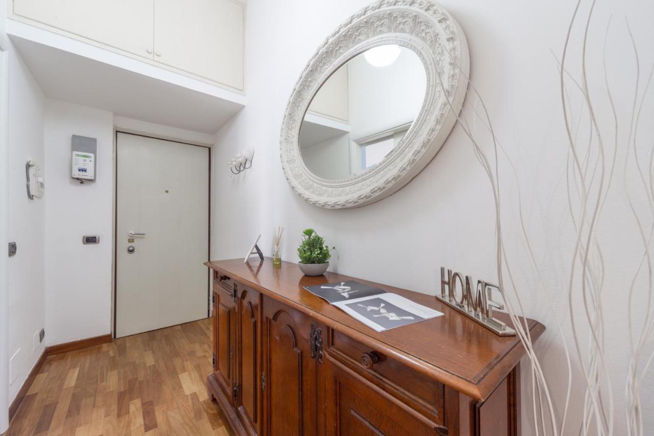 House Romana Center Apartment Milan Exterior photo